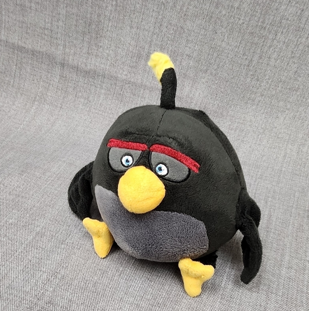 2016 Angry Birds Plush Movie Rovio Bomb Black Bird Plush w/ No Sound - Picture 2 of 4